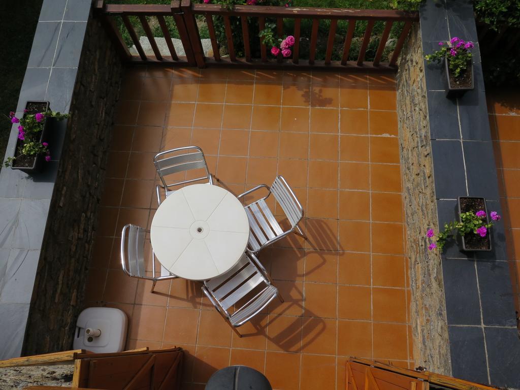 Apartaments El Ribal Valencia D'Aneu Екстер'єр фото